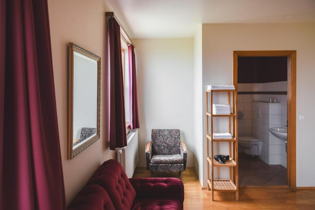 Hotel Latrabjarg Hnjotur Ngoại thất bức ảnh